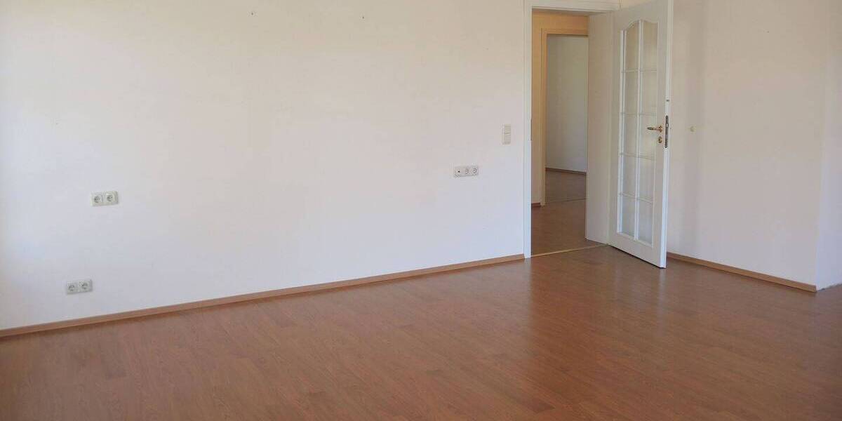 Etagenwohnung Bad Brückenau - 4 Zimmer, 135 m&sup2;, 900&euro; | Angebot:26117986