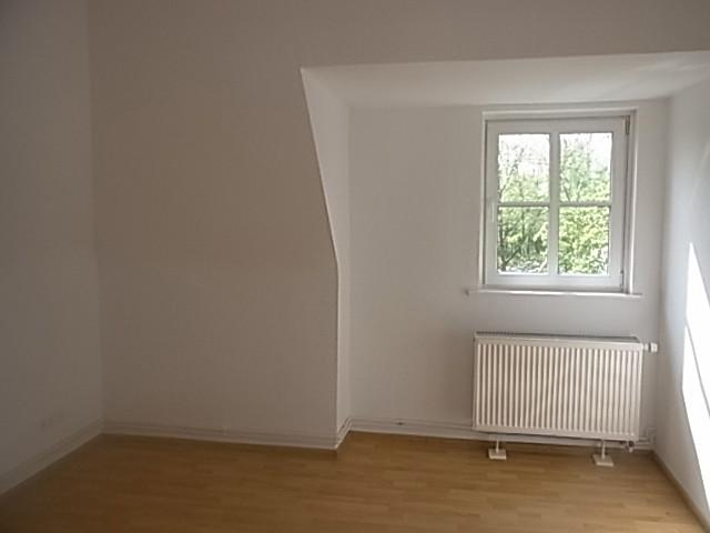 DG-Wohnung mit Einbauküche für Singles – 37,8 m², verfügbar ab Januar 2 zimmer
