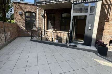 Wohnung Frankfurt am Main Bockenheim - 3 Zimmer, 158 m&sup2;, 2.690&euro; | Angebot:26089505