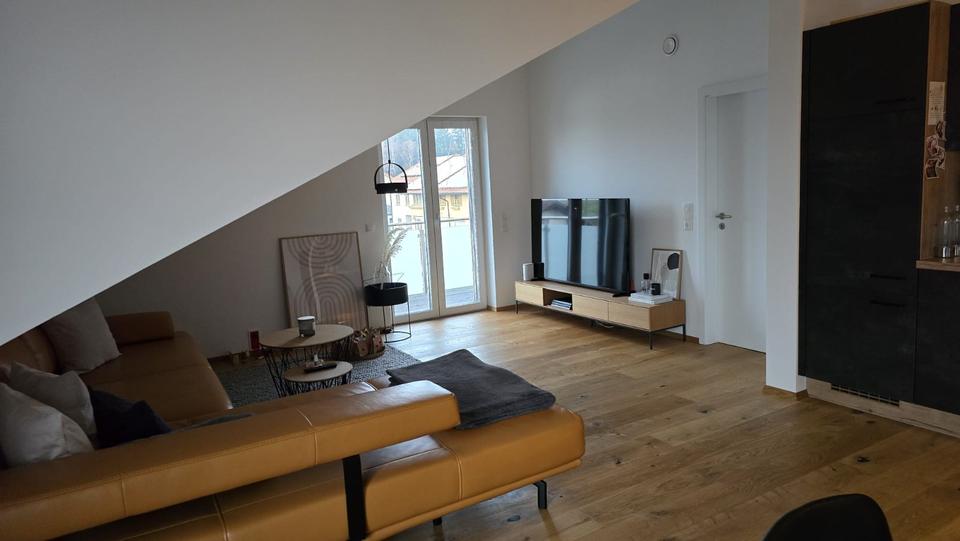 Dachgeschoßwohnung Untergriesbach - 5 Zimmer, 115 m&sup2;, 1.050&euro; | Angebot:24361576