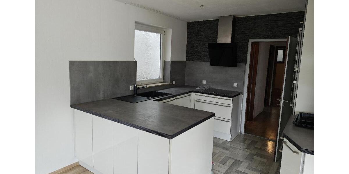 Erdgeschoßwohnung Albstadt - 3.5 Zimmer, 110 m&sup2;, 850&euro; | Angebot:26119996