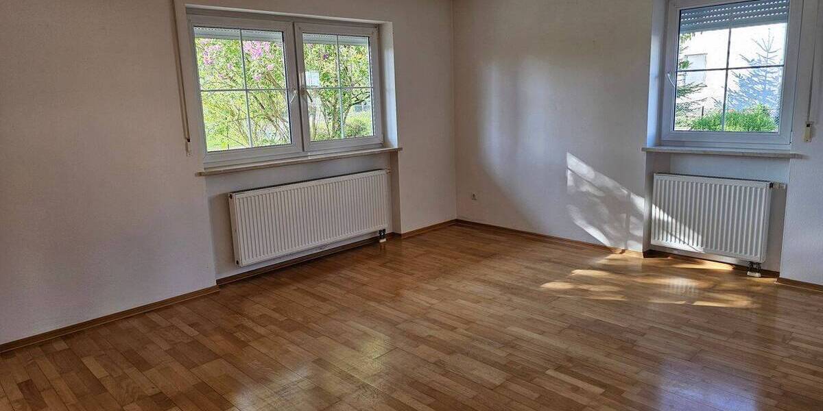 Doppelhaushälfte Burghausen - 6 Zimmer, 202 m&sup2;, 2.100&euro; | Angebot:25895860