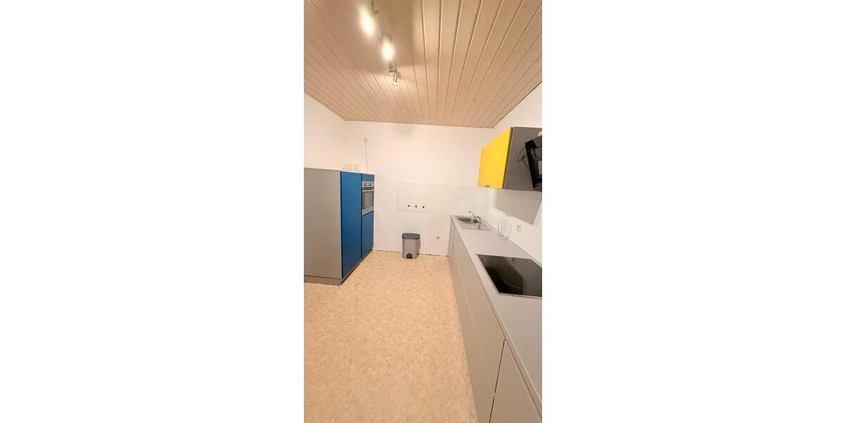 Wohnen auf Zeit Tuttlingen - 7 Zimmer, 20 m&sup2;, 450&euro; | Angebot:24849423
