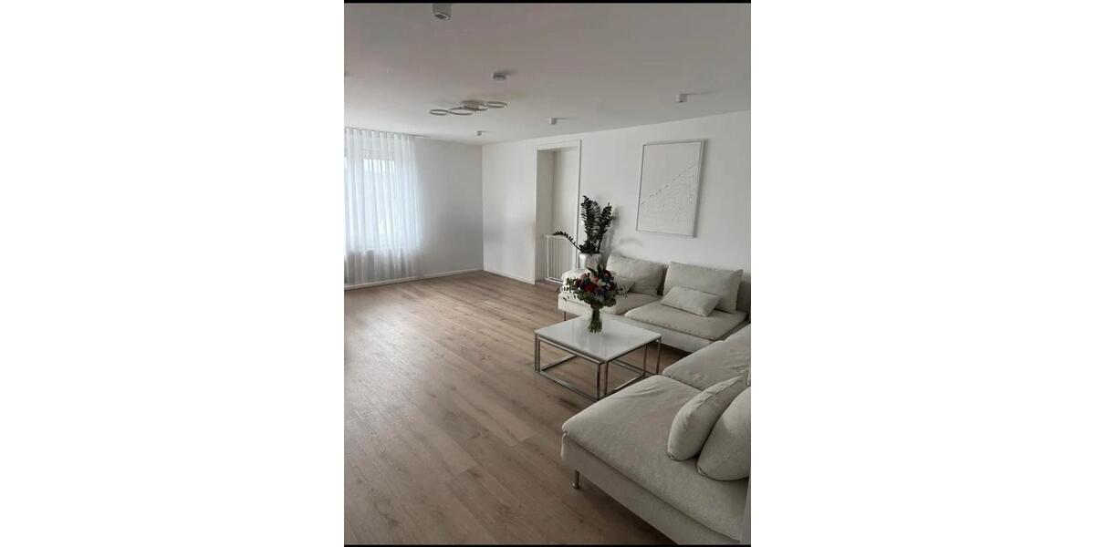 Etagenwohnung Eislingen (Fils) - 4 Zimmer, 120 m&sup2;, 1.390&euro; | Angebot:26330017
