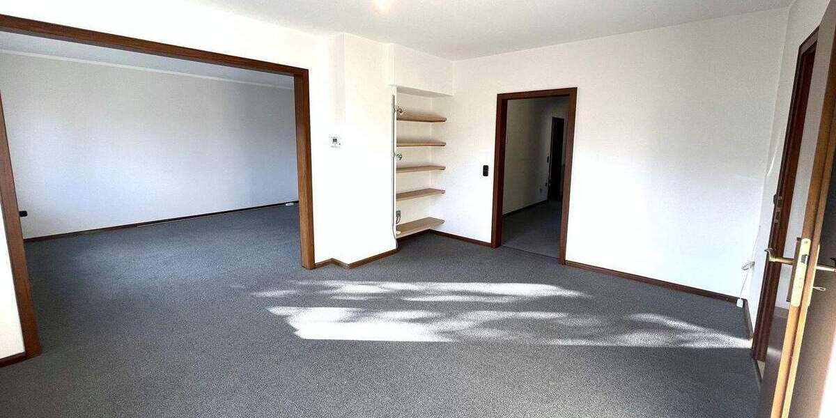 Großzügige 4-Zimmerwohnung mit Einbauküche in Löhne-Obernbeck 4 zimmer