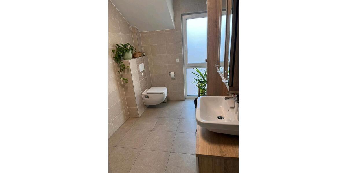 Etagenwohnung Kirkel - 3 Zimmer, 85 m&sup2;, 1.150&euro; | Angebot:25572203