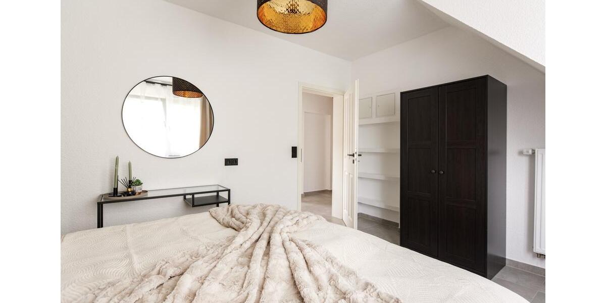Wohnen auf Zeit Essen Huttrop - 3 Zimmer, 75 m&sup2;, 70&euro; | Angebot:26337025