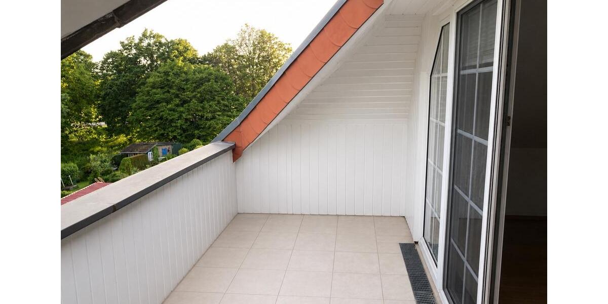 Dachgeschoßwohnung Rinteln - 3 Zimmer, 104 m&sup2;, 850&euro; | Angebot:26603168