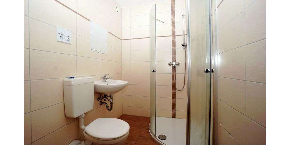 Etagenwohnung Plauen Chrieschwitz - 1 Zimmer, 34 m&sup2;, 196&euro; | Angebot:27249786