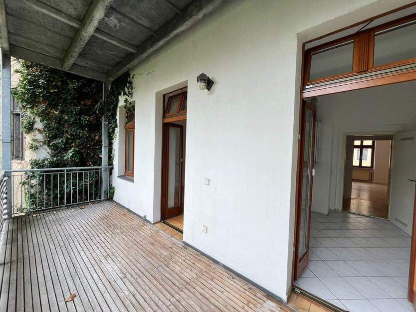 charmante 3- Raumwohnung mit Balkon und Stellplatz im Görlitzer Zentrum ! 3 zimmer