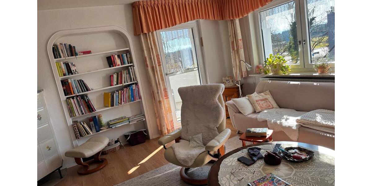 Dachgeschoßwohnung Waldburg - 4 Zimmer, 80 m&sup2;, 1.050&euro; | Angebot:25987912