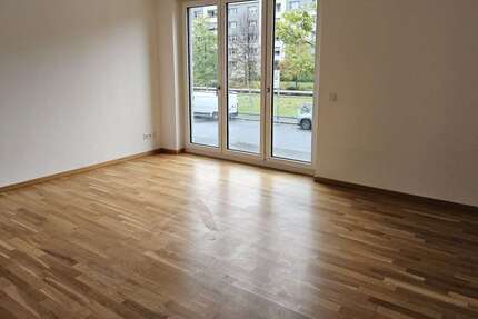 Wohnung zum Mieten in Dresden 1.020 € 76.82 m² 2 zimmer