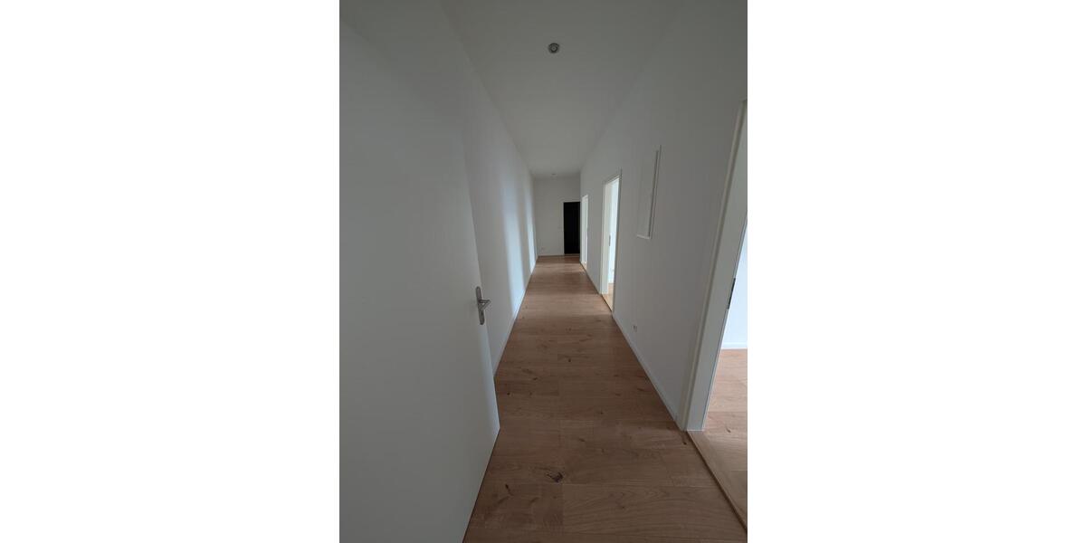 Etagenwohnung Bernburg (Saale) - 5 Zimmer, 129 m&sup2;, 965&euro; | Angebot:25403568