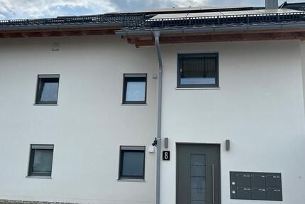 Wohnung Raubling - 4 Zimmer, 95 m&sup2;, 1.730&euro; | Angebot:27583468