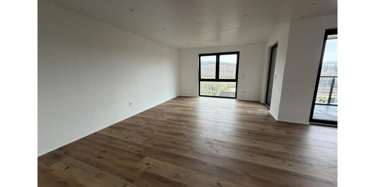 Etagenwohnung Netphen - 2 Zimmer, 90 m&sup2;, 1.000&euro; | Angebot:25178877