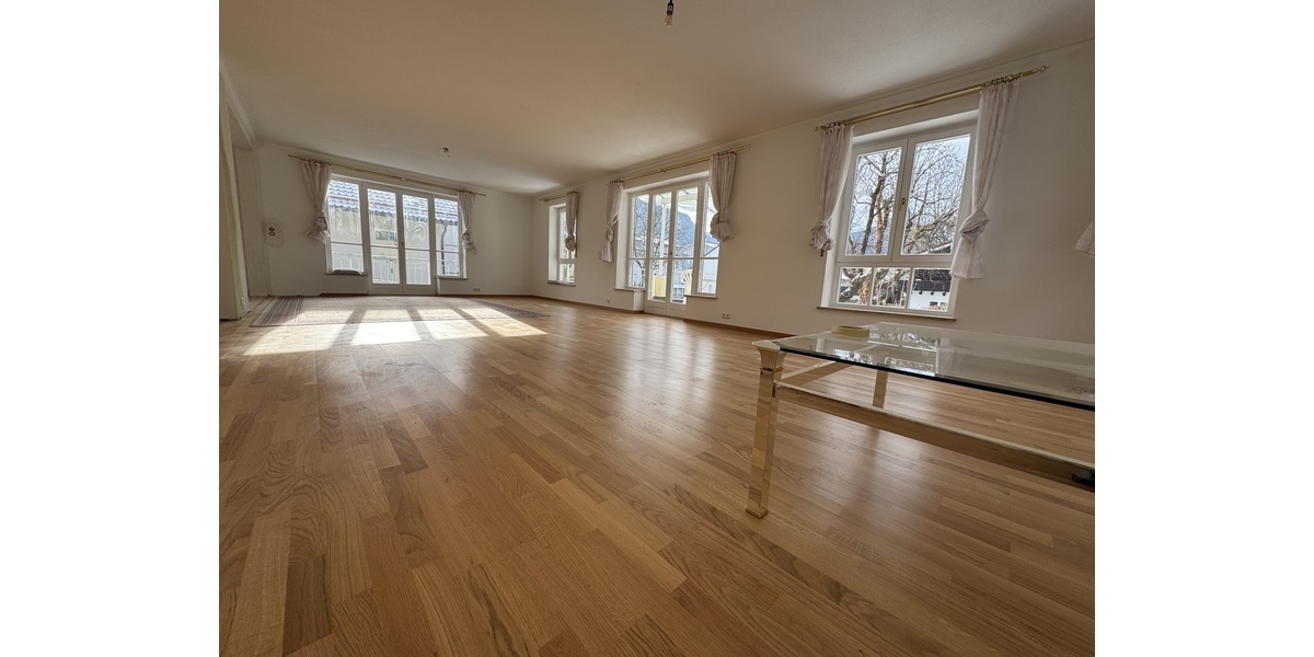 Außergewöhnlich sonnige 3-Zi. Whg. mit 2 Balkonen - Etagenwohnung Bad Reichenhall | Angebot:24877097