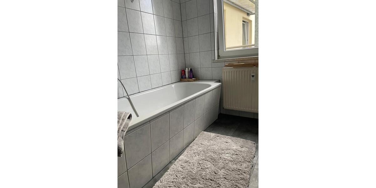 Dachgeschoßwohnung Dessau-Roßlau Roßlau - 3 Zimmer, 112 m&sup2;, 785&euro; | Angebot:25712320