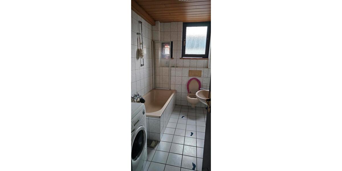 Etagenwohnung Neunkirchen - 4 Zimmer, 80 m&sup2;, 840&euro; | Angebot:13871433