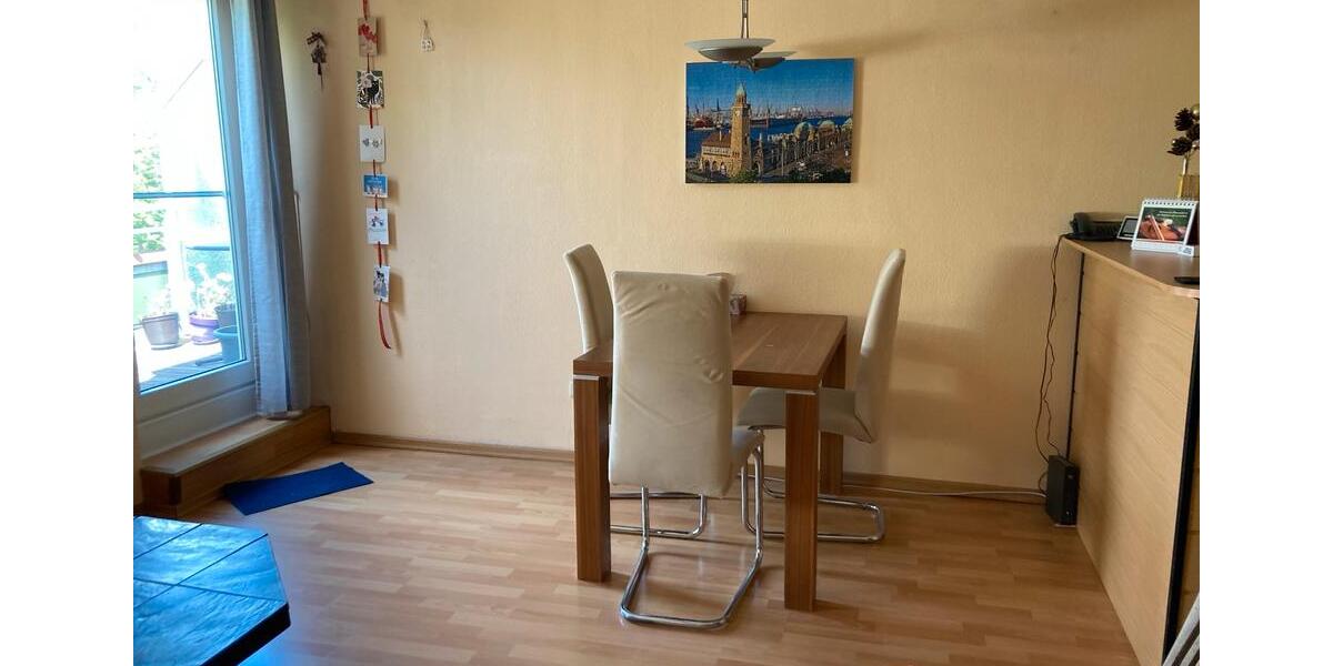 Dachgeschoßwohnung Wolfsburg - 2 Zimmer, 64 m&sup2;, 600&euro; | Angebot:26072631