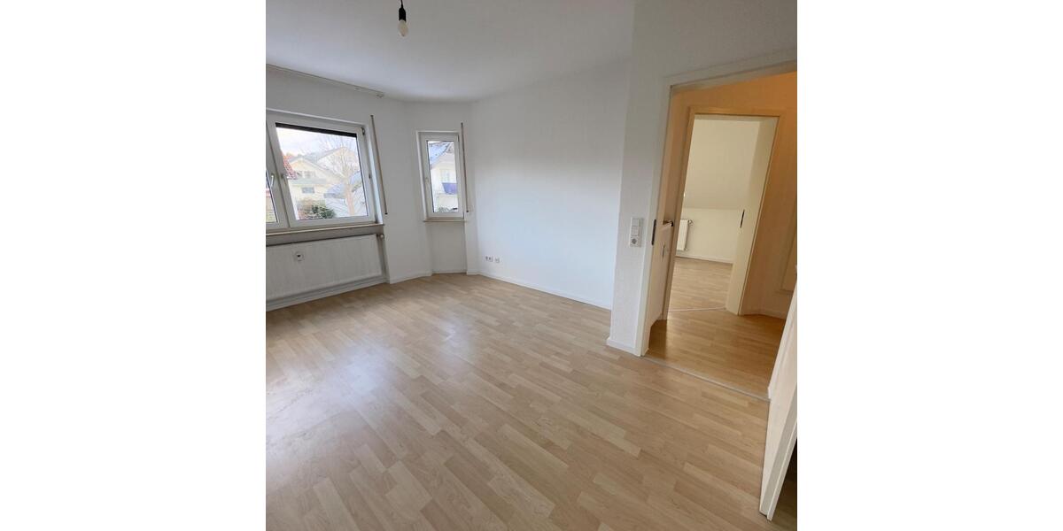Dachgeschoßwohnung Langen (Hessen) - 3 Zimmer, 72 m&sup2;, 1.300&euro; | Angebot:24995845