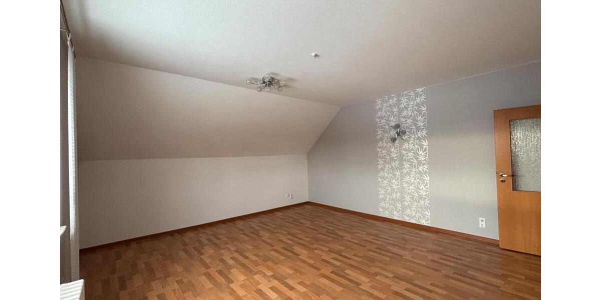 Etagenwohnung Breitenworbis - 4 Zimmer, 110 m&sup2;, 790&euro; | Angebot:24778490