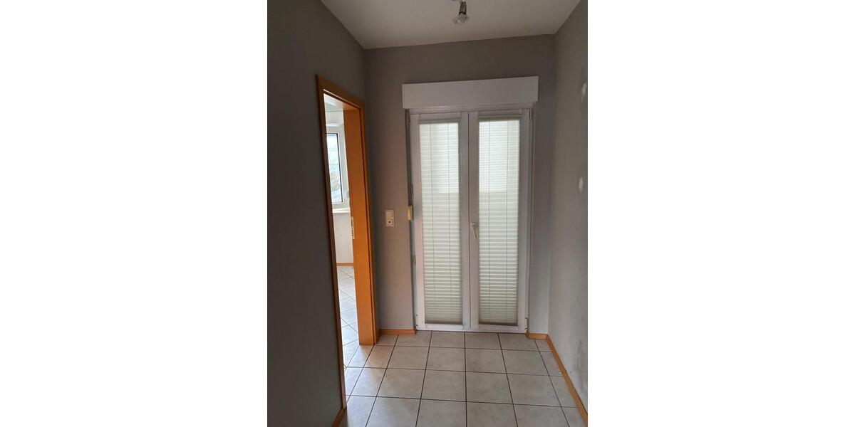 Schöne 3-Zimmer-Wohnung mit Stellplatz in Trier-Weismark 3 zimmer