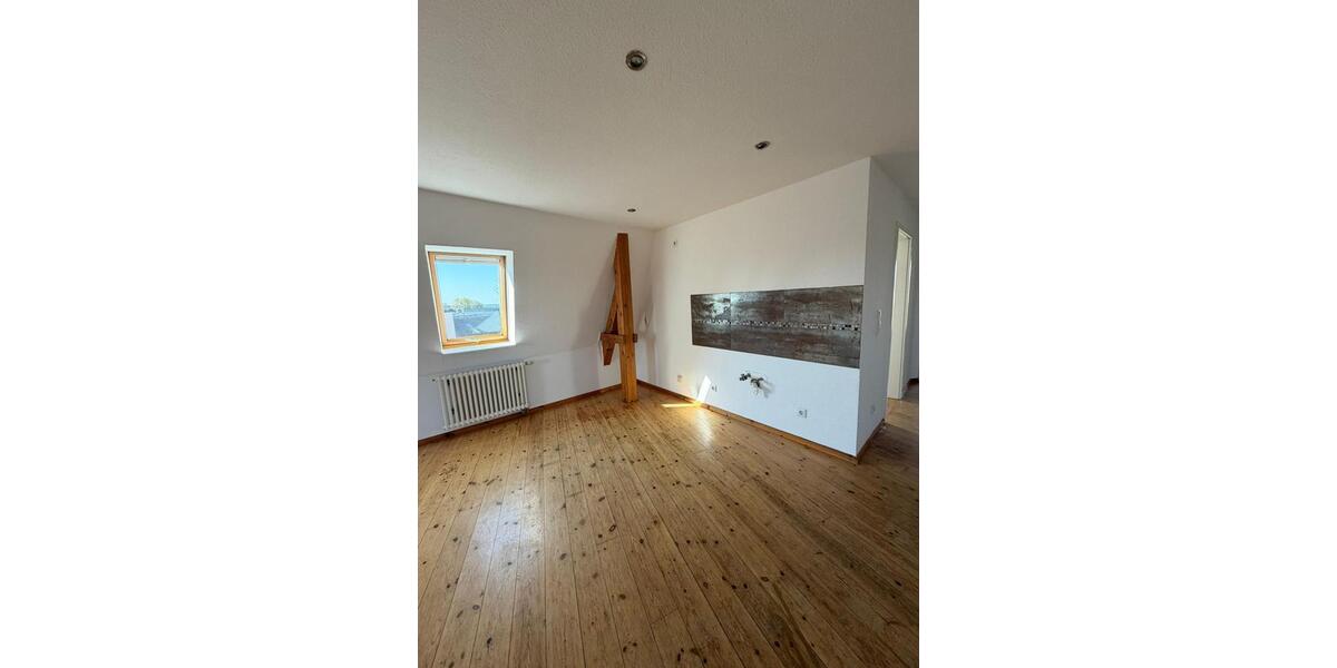 Dachgeschoßwohnung Brandenburg an der Havel Bahnhofsvorstadt - 3 Zimmer, 74 m&sup2;, 770&euro; | Angebot:26296461