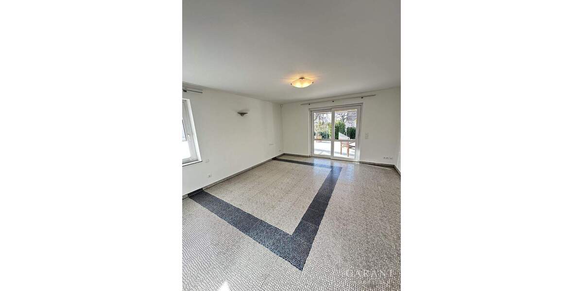 Einfamilienhaus Heilbronn Kernstadt - 6 Zimmer, 245 m&sup2;, 3.200&euro; | Angebot:25682750