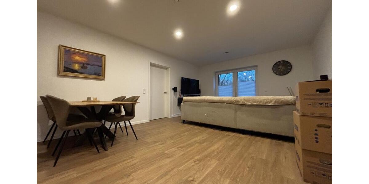 Etagenwohnung Bremerhaven Schiffdorferdamm - 3 Zimmer, 80 m&sup2;, 1.100&euro; | Angebot:24596633