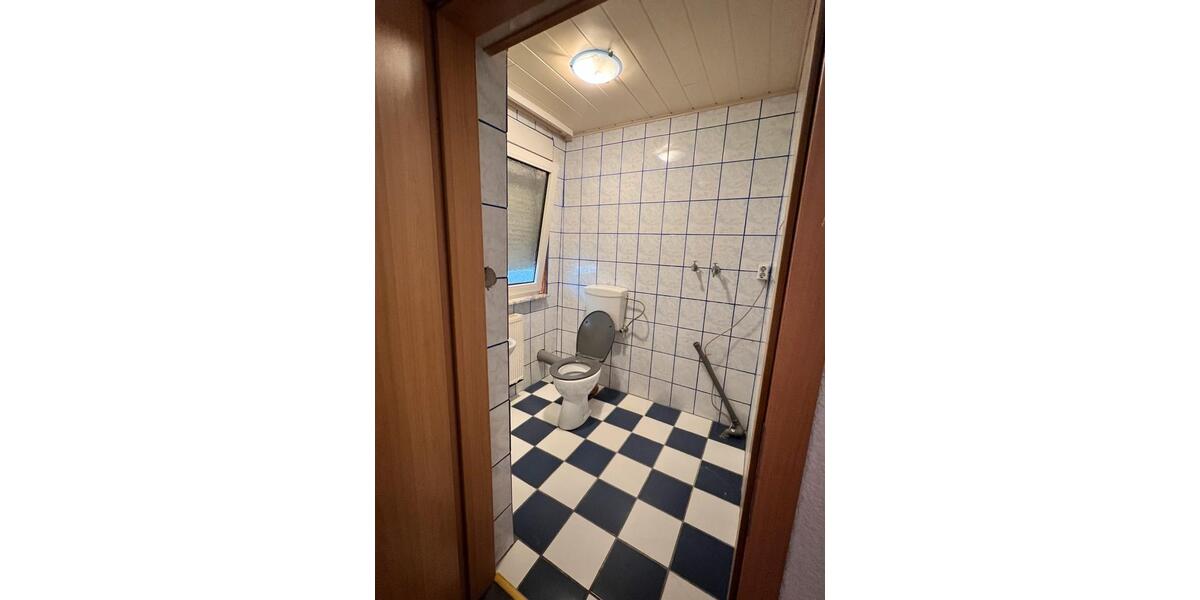 Etagenwohnung Eschenburg - 3 Zimmer, 100 m&sup2;, 700&euro; | Angebot:26201198