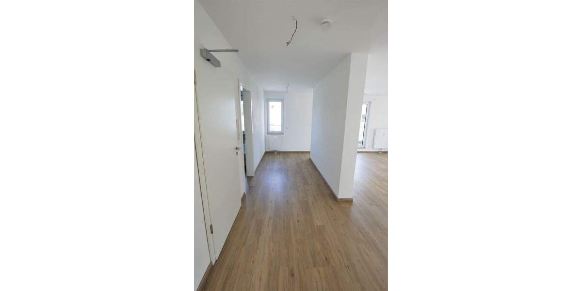 Etagenwohnung Coburg Ketschendorf - 2 Zimmer, 95 m&sup2;, 880&euro; | Angebot:25095297