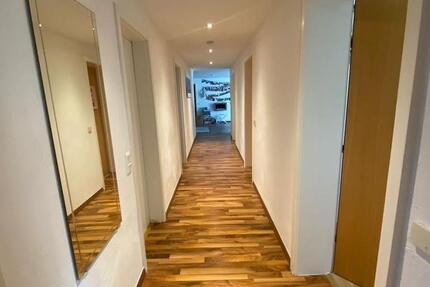 Wohnen auf Zeit Homburg - 12 Zimmer, 135 m&sup2;, 480&euro; | Angebot:24677359