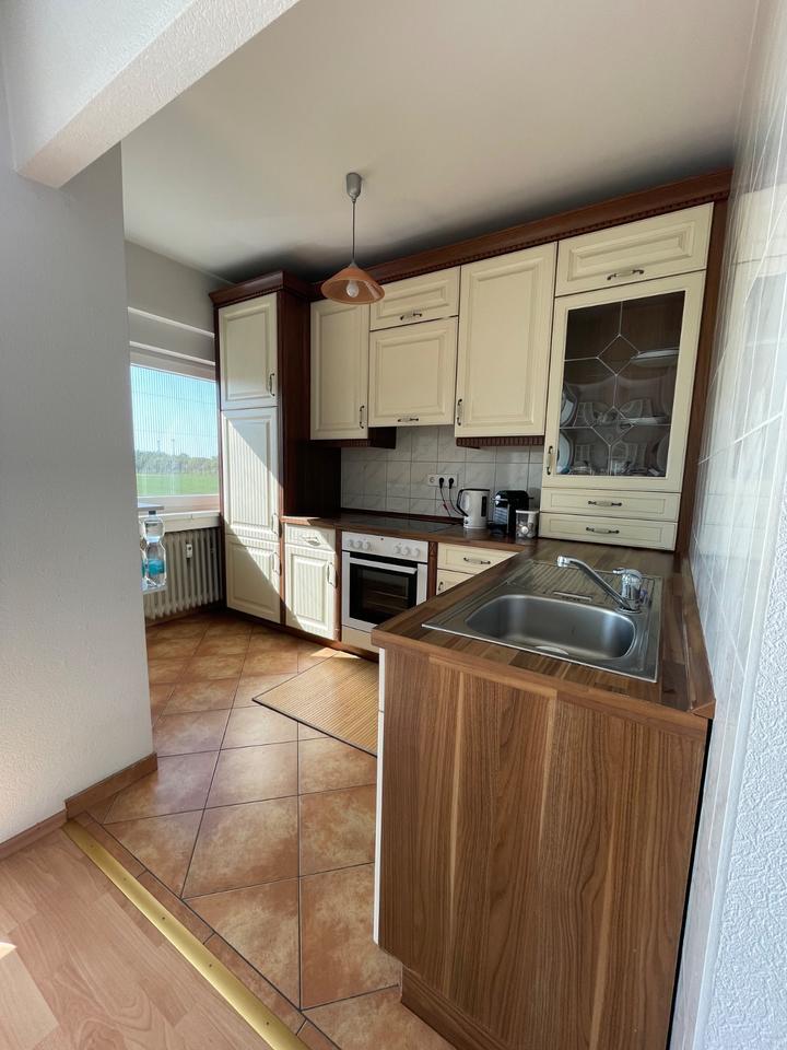 2-Zimmer-Wohnung mit Einbauküche und fantastischem Ausblick in GV