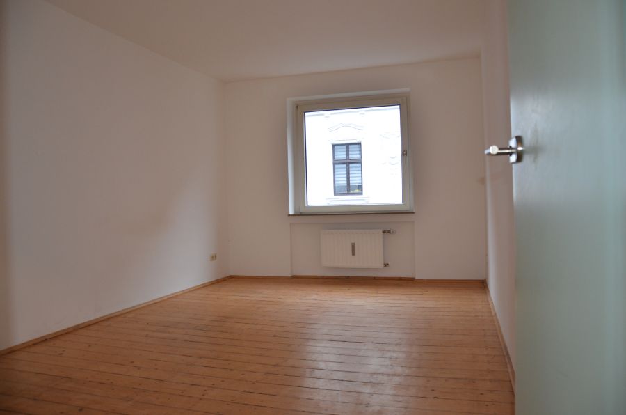 Helle 2,5 Zi-Komfortwohnung in ruhiger Lage, großer Sonnenbalkon, nahe Innenstadt - Etagenwohnung Bochum Innenstadt | Angebot:27567596