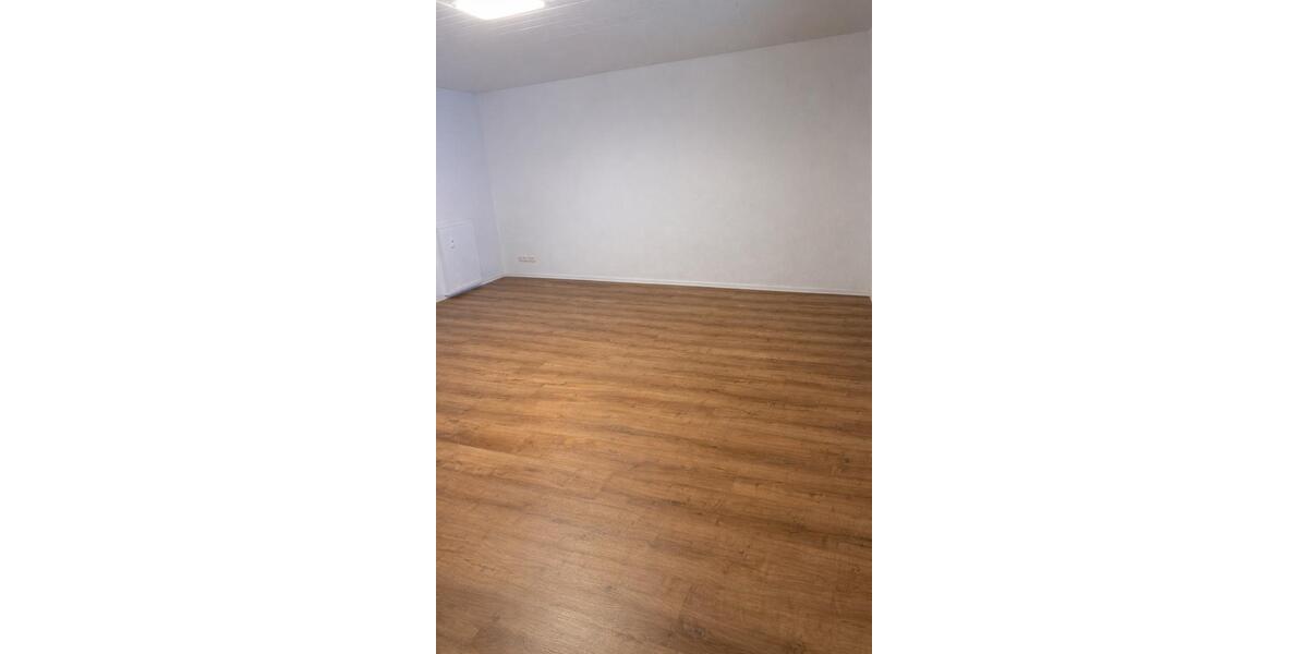 Hochparterre Bruchsal - 3 Zimmer, 90 m&sup2;, 1.500&euro; | Angebot:25612098