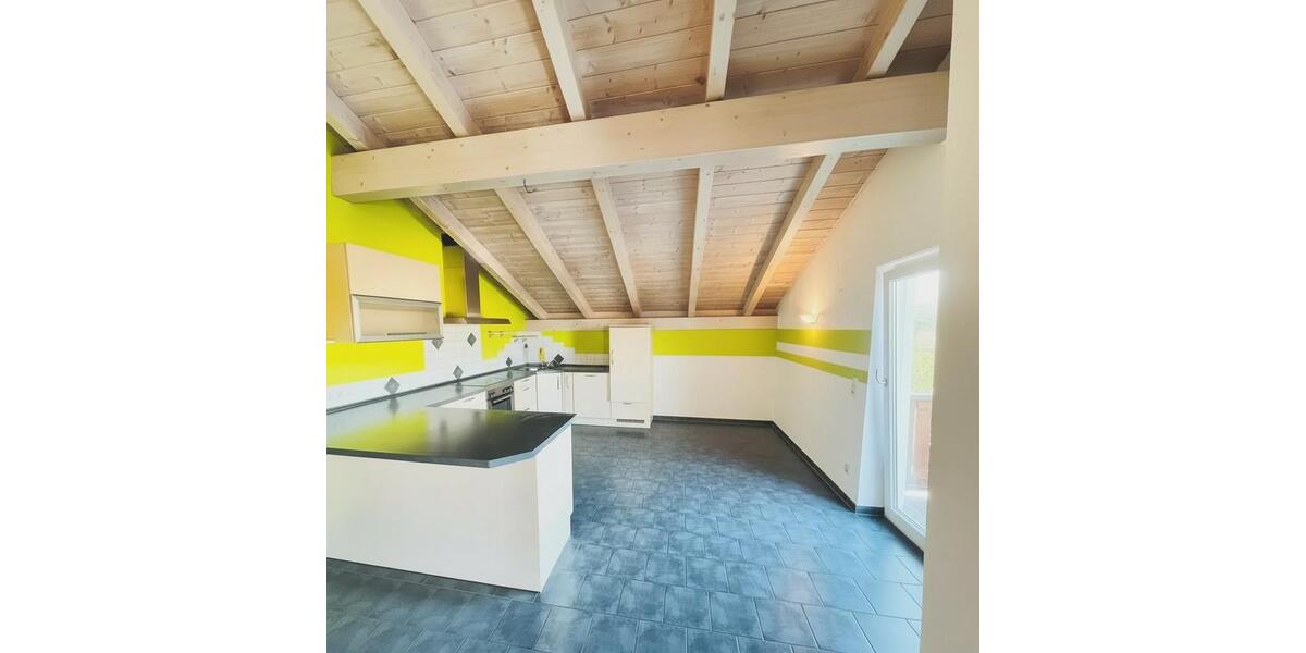 Dachgeschoßwohnung Otzing - 4 Zimmer, 130 m&sup2;, 1.000&euro; | Angebot:26585562