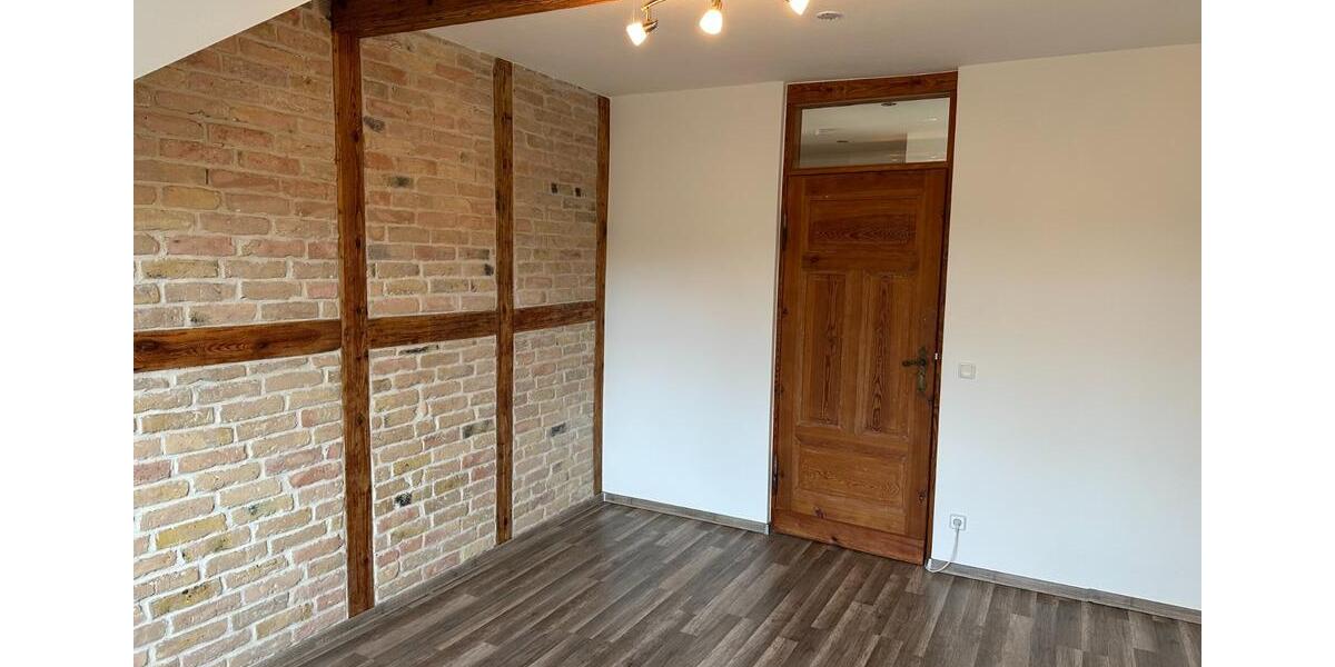 Großzügige 4-Zimmer-Wohnung mit Loft und Holzbalkendecke 4 zimmer