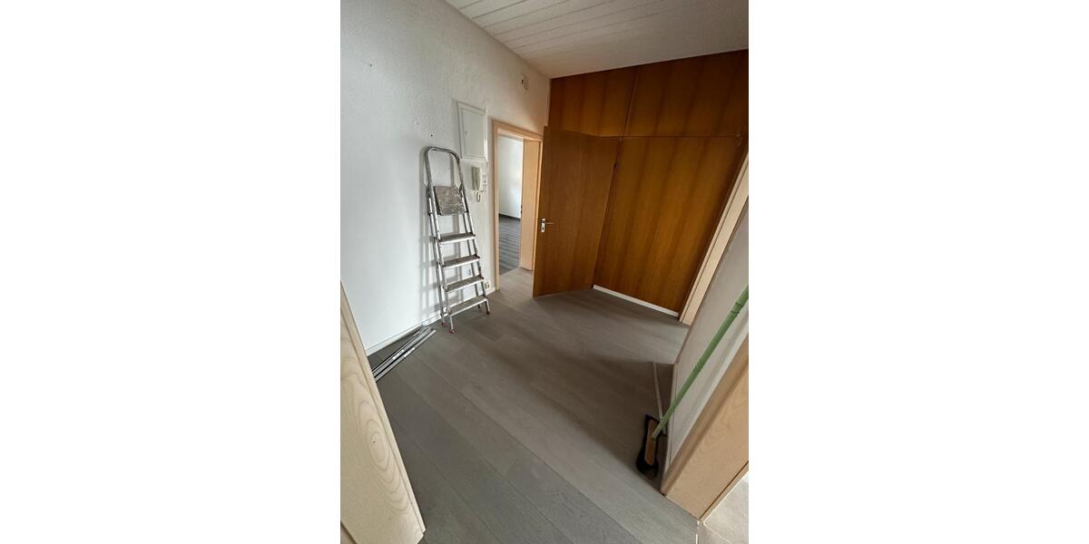 Etagenwohnung Weiden in der Oberpfalz - 3 Zimmer, 85 m&sup2;, 900&euro; | Angebot:26563227