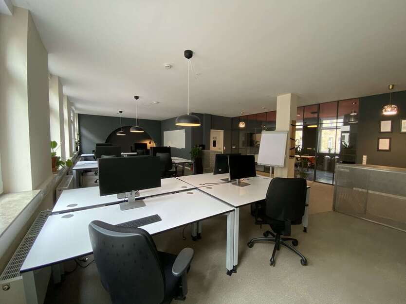 Büro in Stuttgart 2.100 € 60 m² zimmer