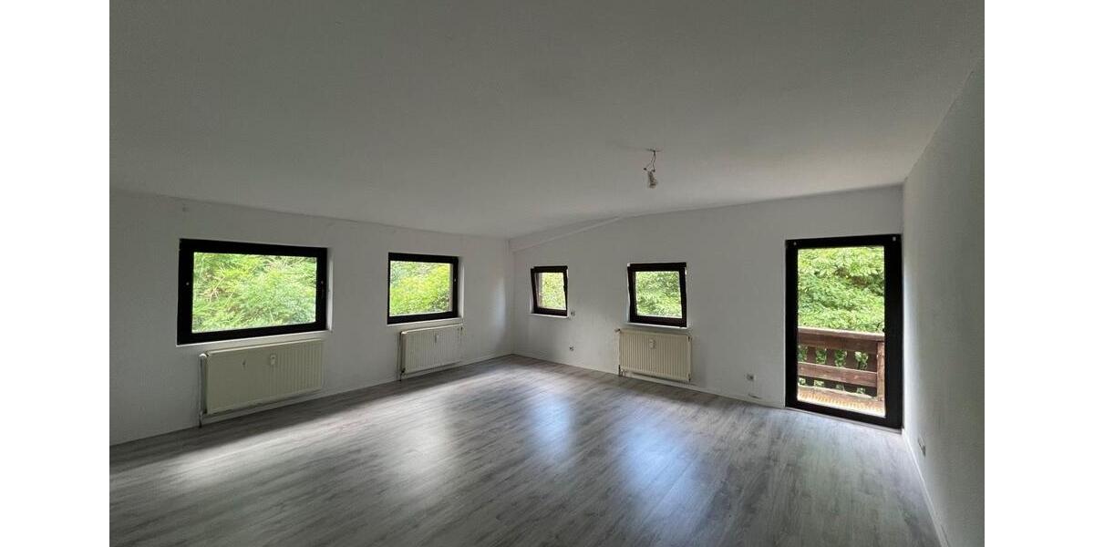 Etagenwohnung Kalletal - 4 Zimmer, 120 m&sup2;, 650&euro; | Angebot:24780690