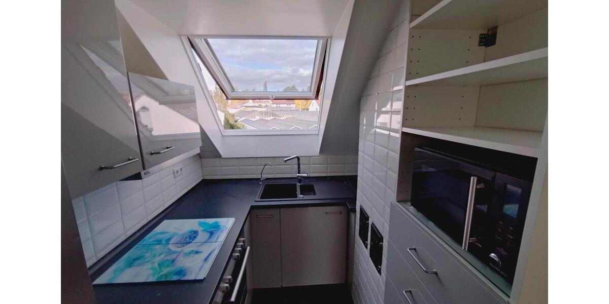 Dachgeschoßwohnung Kiel Elmschenhagen - 3.5 Zimmer, 67 m&sup2;, 1.100&euro; | Angebot:24505933