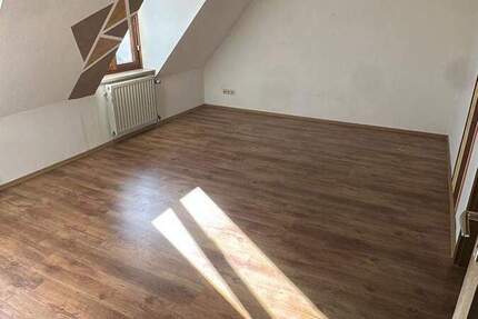 Wohnung Waldsassen - 4 Zimmer, 64 m&sup2;, 448&euro; | Angebot:25909156