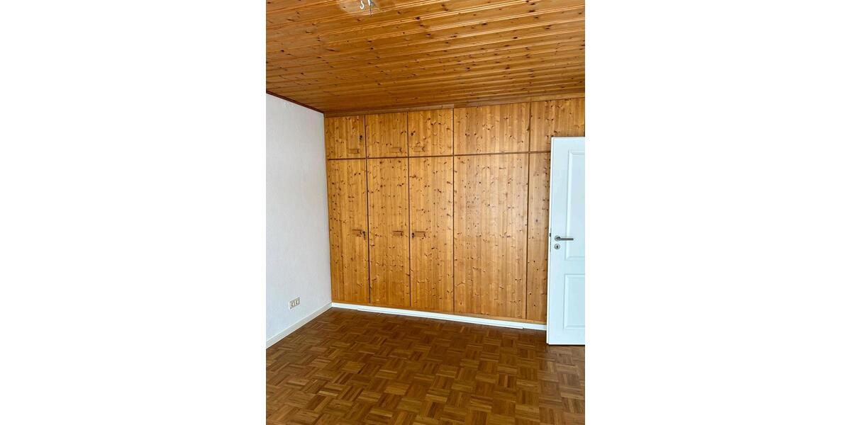 Dachgeschoßwohnung Willingen (Upland) - 2.5 Zimmer, 60 m&sup2;, 600&euro; | Angebot:25297857