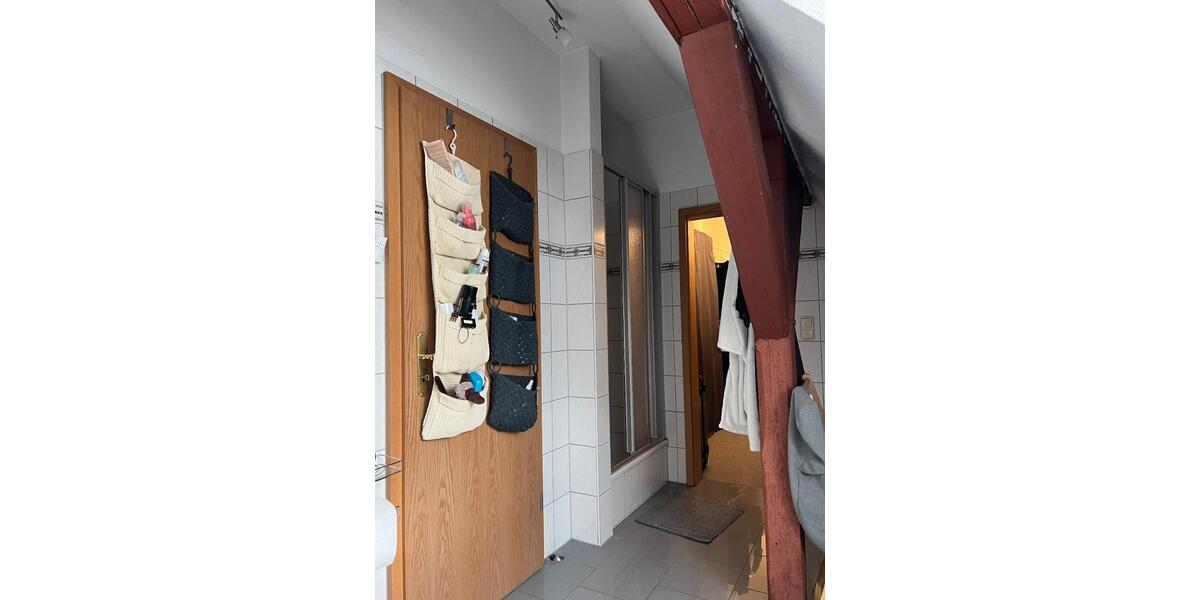 Dachgeschoßwohnung Eisenach - 2 Zimmer, 106 m&sup2;, 800&euro; | Angebot:24804667