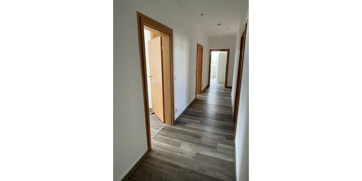 Wohnen auf Zeit Pforzheim Nordstadt - 18 Zimmer, 100 m&sup2;, 450&euro; | Angebot:26614689