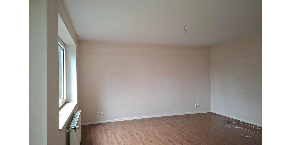 Erdgeschoßwohnung Remscheid - 2 Zimmer, 63 m&sup2;, 375&euro; | Angebot:24441652
