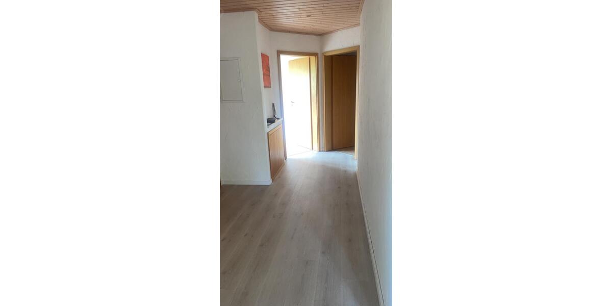Helle 3 Zimmer DG Wohnung mit Gehobener Ausstattung 3 zimmer