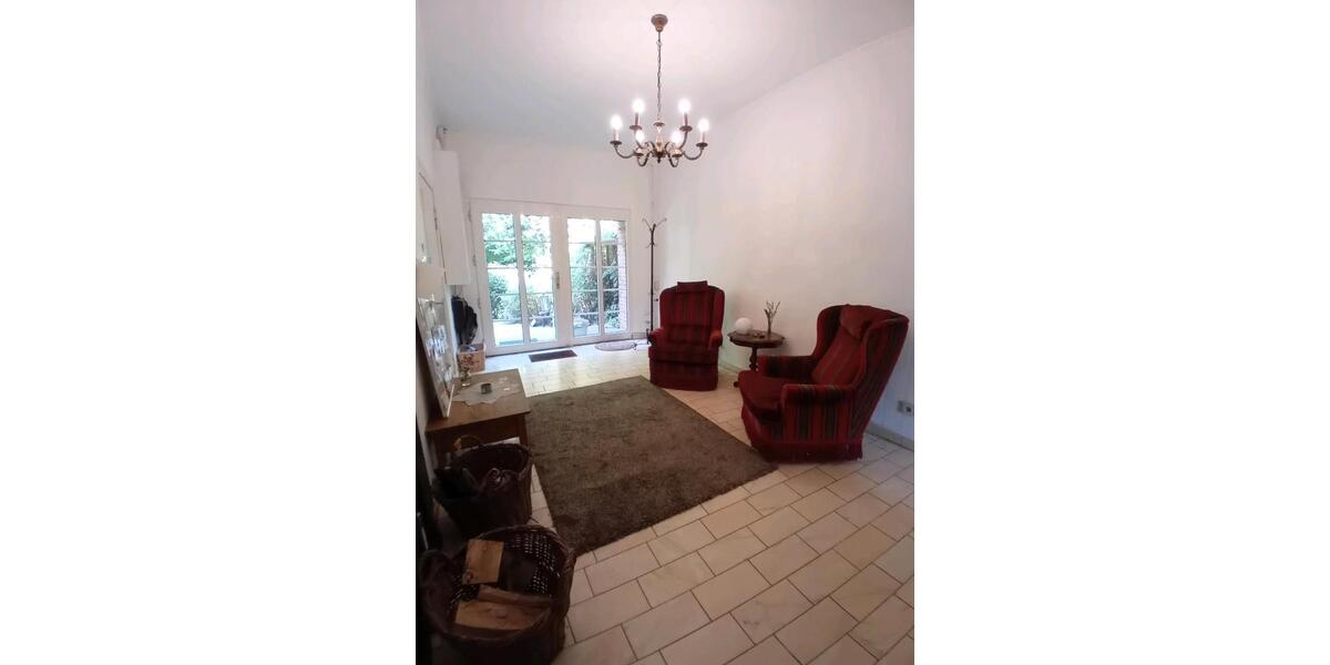 Wohnen auf Zeit Blunk - 1 Zimmer, 14 m&sup2;, 35&euro; | Angebot:26343832