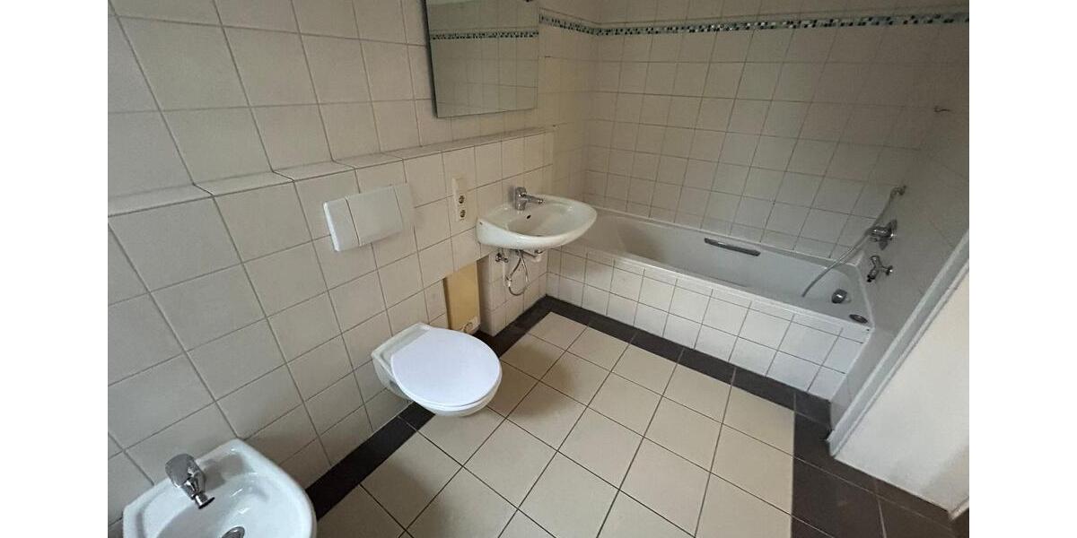 Erdgeschoßwohnung Steimbke - 4.5 Zimmer, 130 m&sup2;, 900&euro; | Angebot:25612645