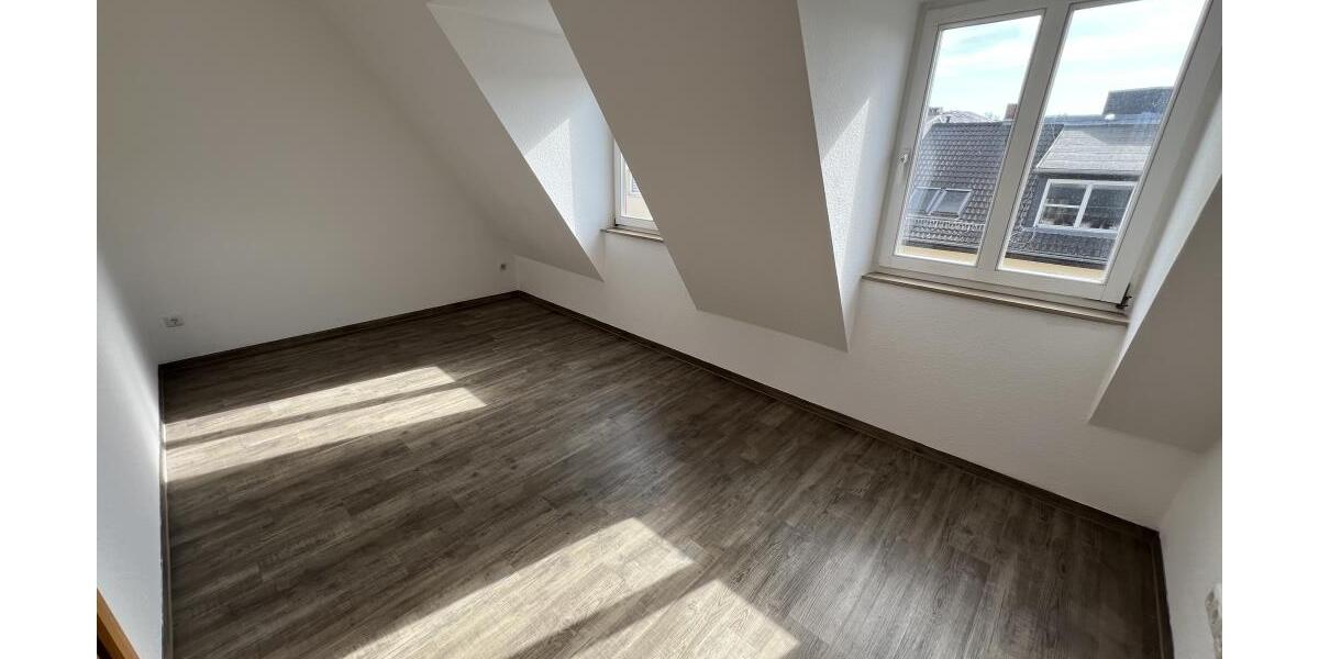 Dachterrasse, Kamin und Fußbodenheizung! Außergewöhnliche 4 Zimmer Wohnung in ruhiger Innenstadtlage! - Etagenwohnung Gera Ostviertel | Angebot:26845300